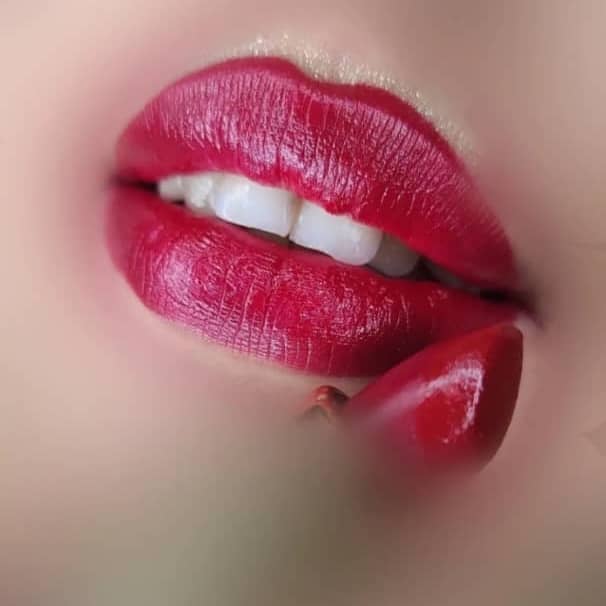 رژلب کد قرمز
